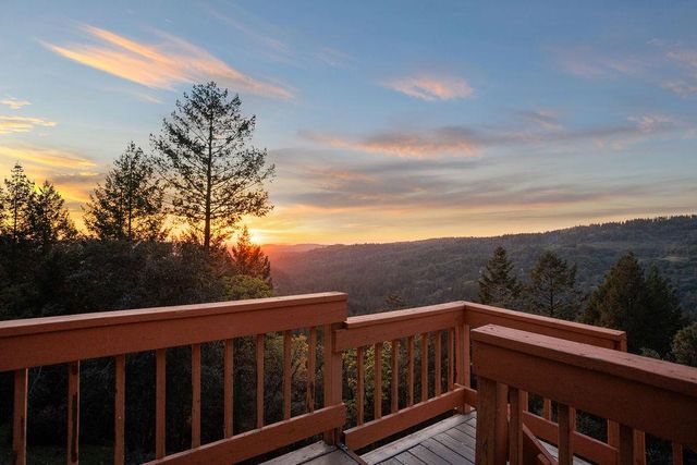 3000 Espina Loma Dr, Camino, CA 95709