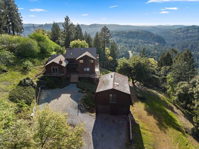 3000 Espina Loma Dr, Camino, CA 95709