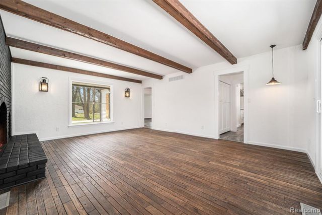 26914 Pebblestone Street, Southfield, MI 48034