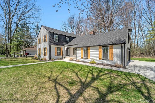 26914 Pebblestone Street, Southfield, MI 48034