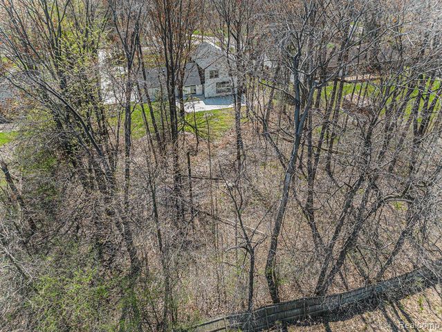 26914 Pebblestone Street, Southfield, MI 48034