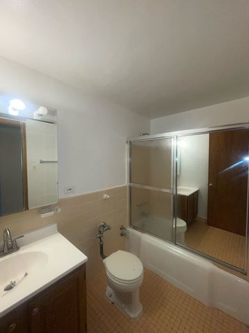 4180 N Marine Drive 1003, Chicago, IL 60613