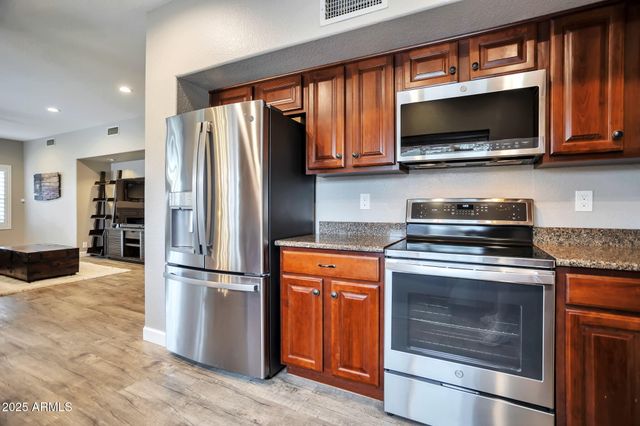 431 W MOUNTAIN VISTA Drive, Phoenix, AZ 85045