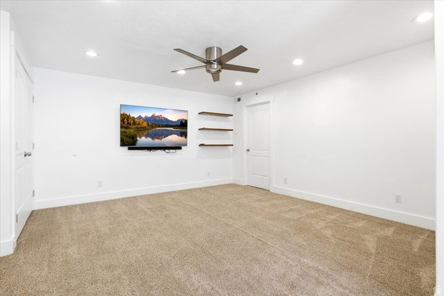 4948 W LAKE TERRACE AVE, South Jordan, UT 84009