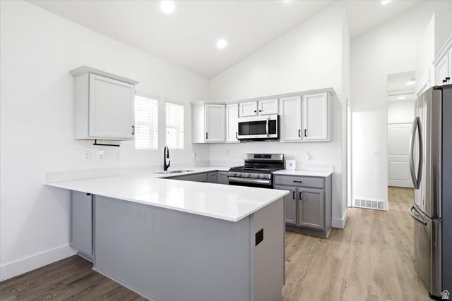 4948 W LAKE TERRACE AVE, South Jordan, UT 84009