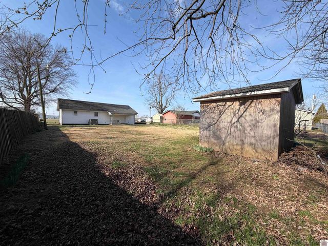 320 Harvey Lane, Princeton, KY 42445