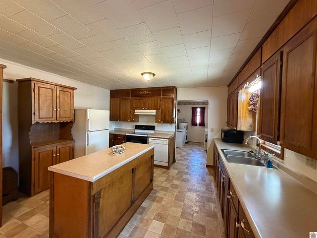 320 Harvey Lane, Princeton, KY 42445