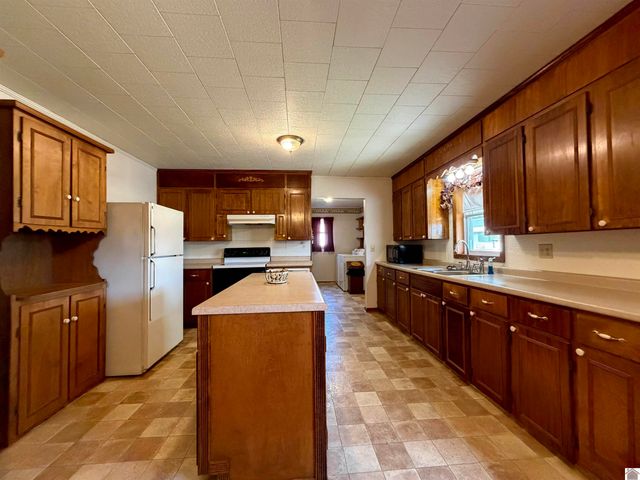 320 Harvey Lane, Princeton, KY 42445