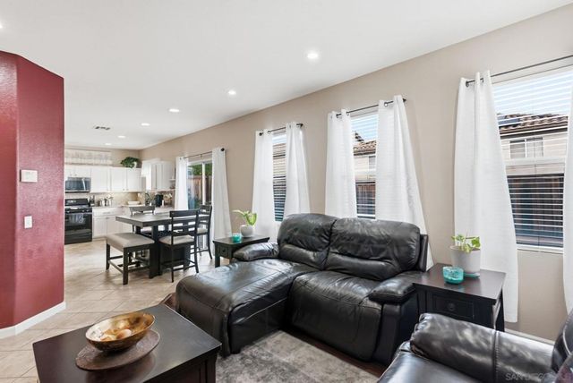 1349 Thunder Spring Dr, Chula Vista, CA 91915