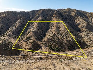 5940 Water Canyon, Pioneertown, CA 92284