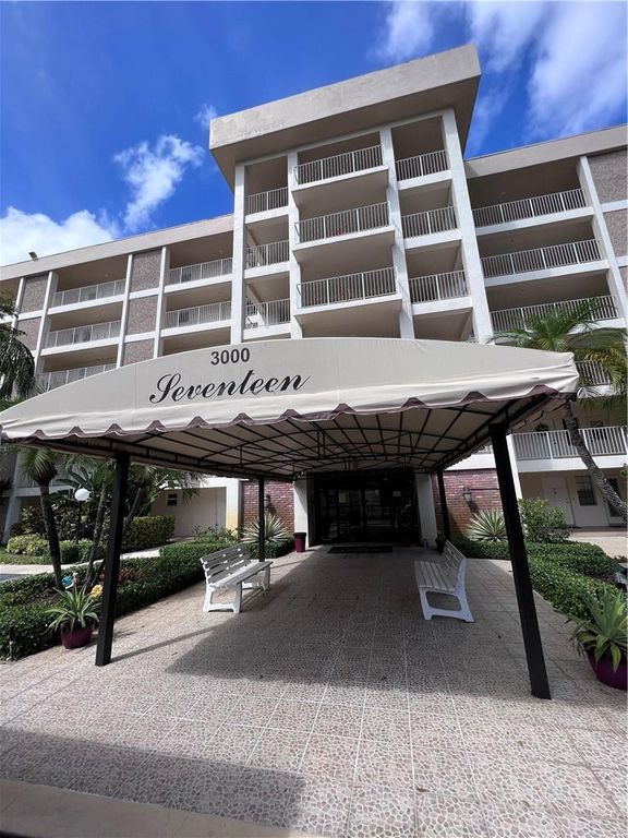 3000 S Course Drive 209, Pompano Beach, FL 33069