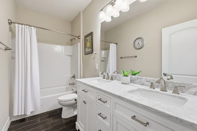 1145 Berrydale Drive, Northlake, TX 76226