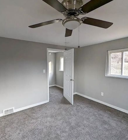 2912 Freeland Str, Mckeesport, PA 15132
