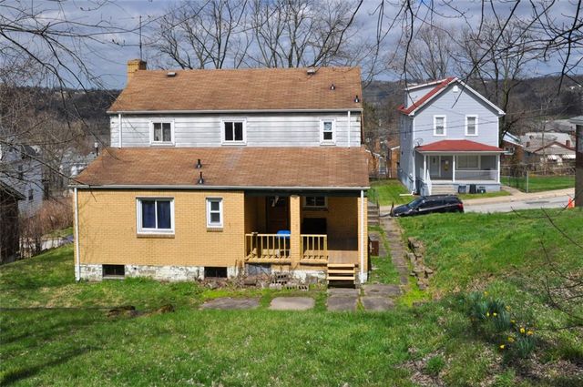 2912 Freeland Str, Mckeesport, PA 15132