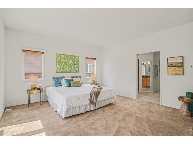 2057 Falcon Dr, Longmont, CO 80503