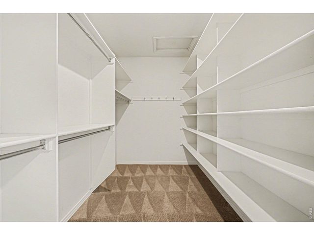 2057 Falcon Dr, Longmont, CO 80503