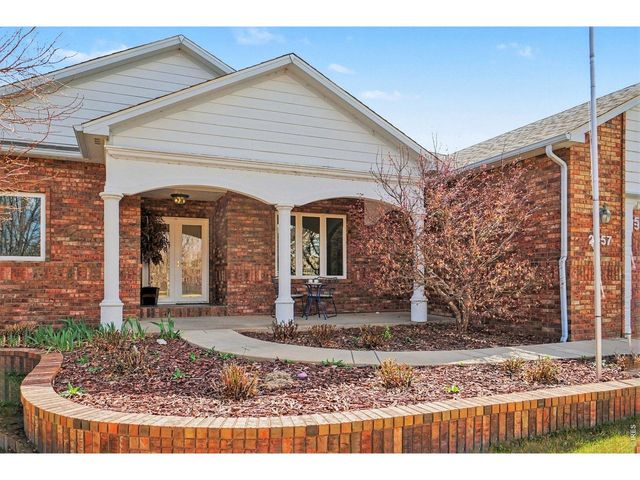 2057 Falcon Dr, Longmont, CO 80503