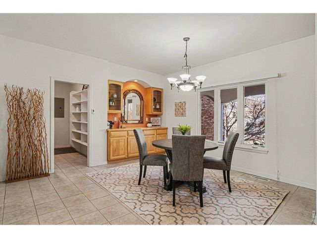 2057 Falcon Dr, Longmont, CO 80503