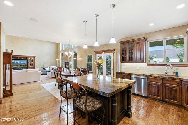 1247 W Alta Creek Circle, South Jordan, UT 84095