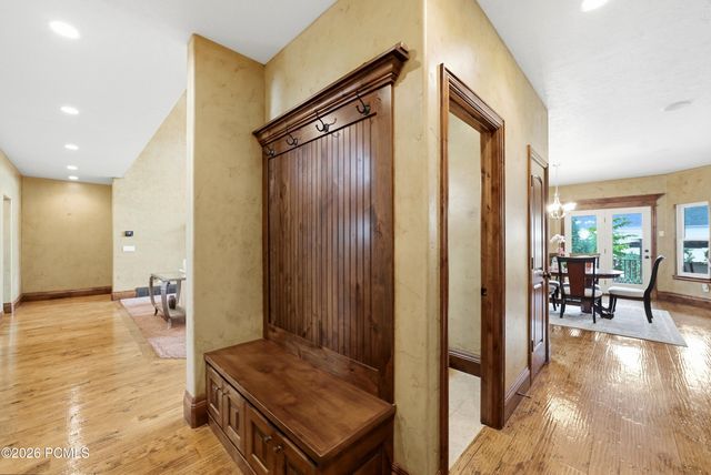 1247 W Alta Creek Circle, South Jordan, UT 84095