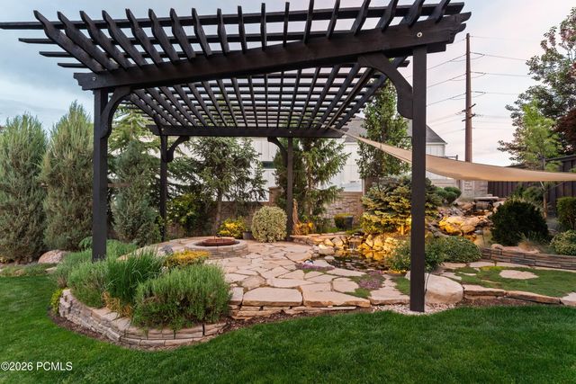 1247 W Alta Creek Circle, South Jordan, UT 84095