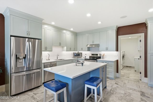 1247 W Alta Creek Circle, South Jordan, UT 84095