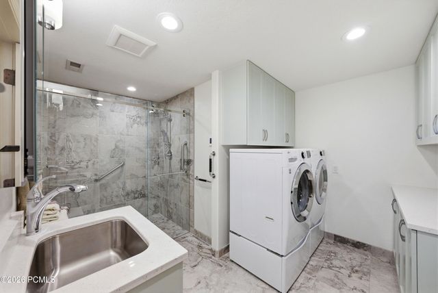 1247 W Alta Creek Circle, South Jordan, UT 84095