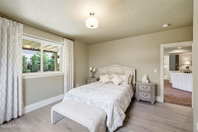 1247 W Alta Creek Circle, South Jordan, UT 84095