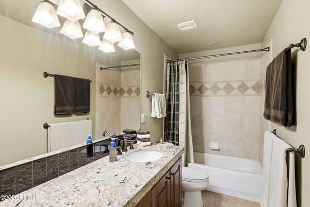 1247 W Alta Creek Circle, South Jordan, UT 84095