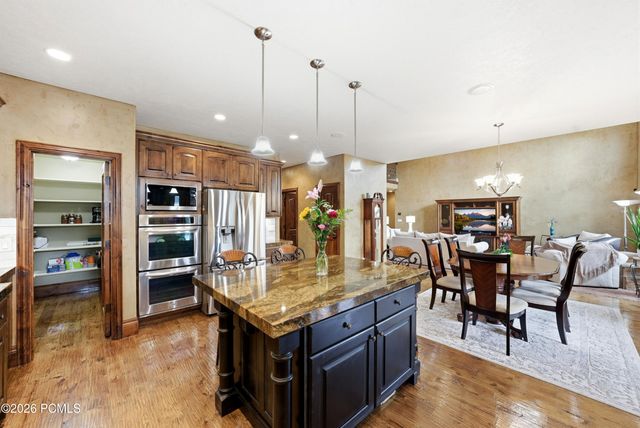 1247 W Alta Creek Circle, South Jordan, UT 84095