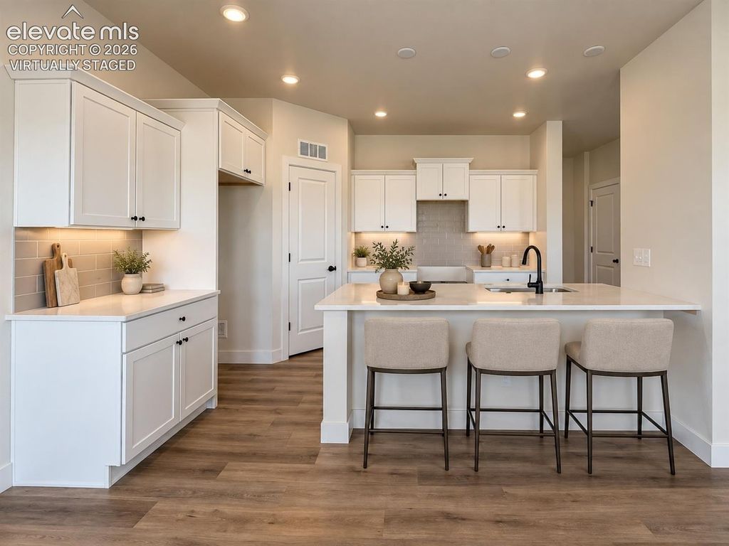 7850 Moore Drive, Colorado Springs, CO 80908 — photo 4