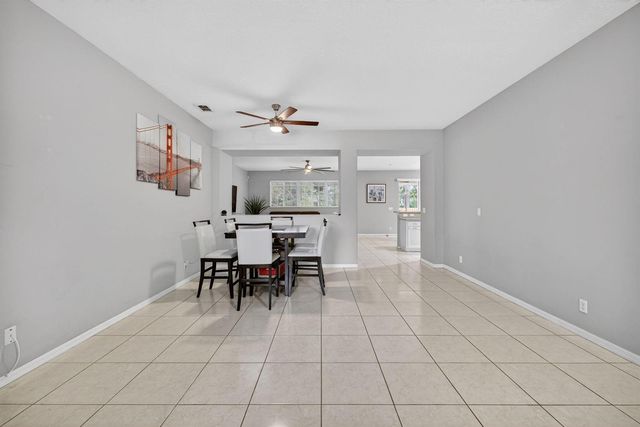5806 NW Breezy Brook Court, Port St. Lucie, FL 34986