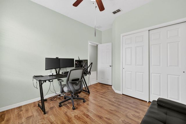 5806 NW Breezy Brook Court, Port St. Lucie, FL 34986