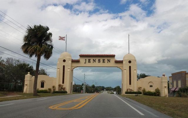 1561 NE 12th Terrace C7, Jensen Beach, FL 34957