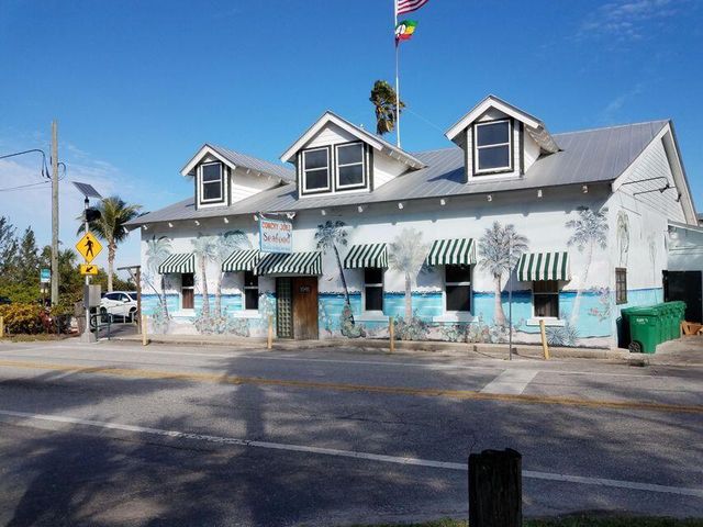 1561 NE 12th Terrace C7, Jensen Beach, FL 34957