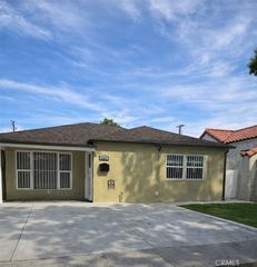 819 E 85th Street, Los Angeles, CA 90001