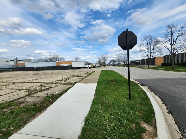401 King Street, Elk Grove Village, IL 60007