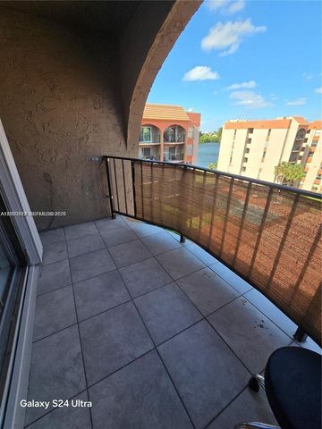 5201 NW 7th Street 609W, Miami, FL 33126