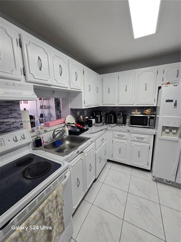 5201 NW 7th Street 609W, Miami, FL 33126
