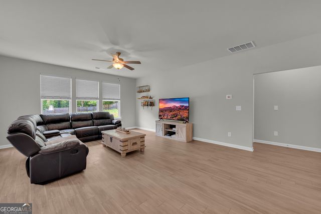 165 Woodpecker Pointe, Danielsville, GA 30633