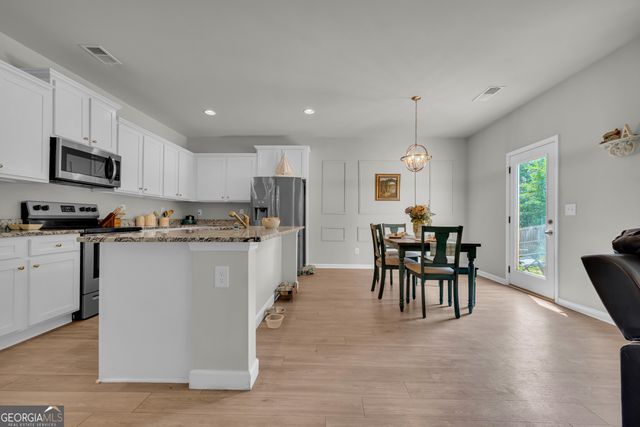 165 Woodpecker Pointe, Danielsville, GA 30633