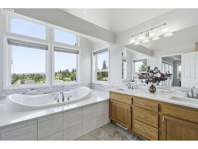15705 Sw ORIOLE Ct, Sherwood, OR 97140