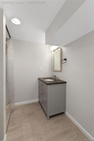 3221 Shenandoah Drive, Royal Oak, MI 48073