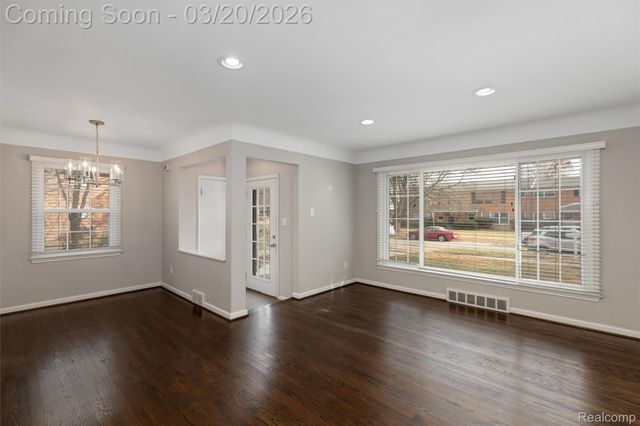 3221 Shenandoah Drive, Royal Oak, MI 48073