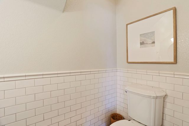 2573 Canal Dr, Lodi, CA 95242