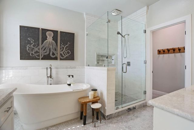 2573 Canal Dr, Lodi, CA 95242