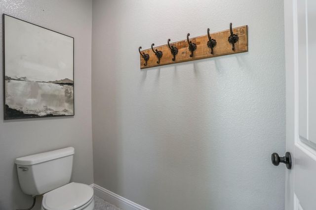 2573 Canal Dr, Lodi, CA 95242