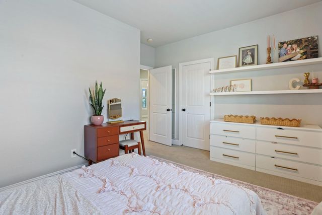 2573 Canal Dr, Lodi, CA 95242