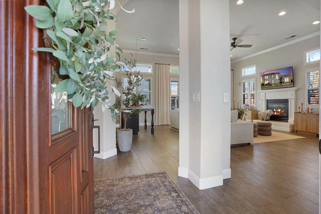 2573 Canal Dr, Lodi, CA 95242