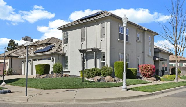 2573 Canal Dr, Lodi, CA 95242